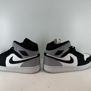 Nike Jordan Hi-tops Black and Gray Sneakers